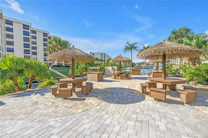 Image No.40-2 Bed Property for sale