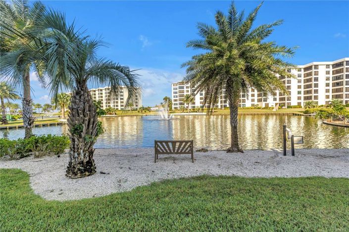 Image No.44-2 Bed Property for sale