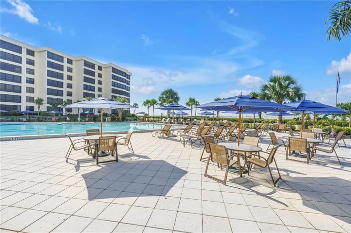 Image No.49-2 Bed Property for sale