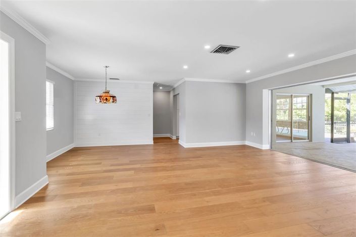 Image No.11-3 Bed Property for sale