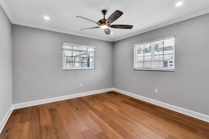 Image No.26-3 Bed Property for sale