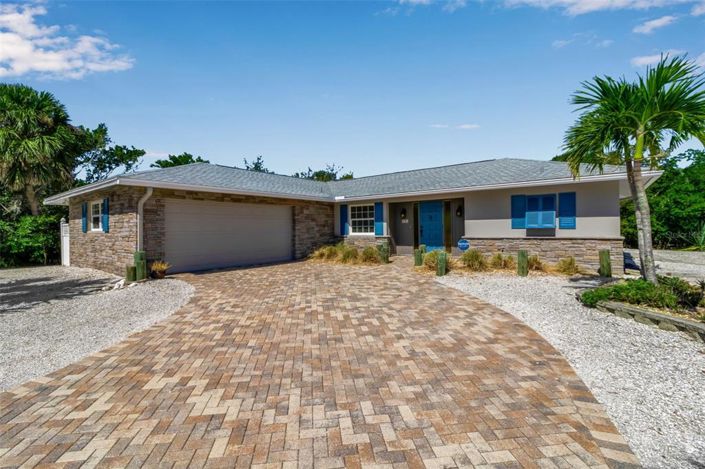 Image No.3-3 Bed Property for sale