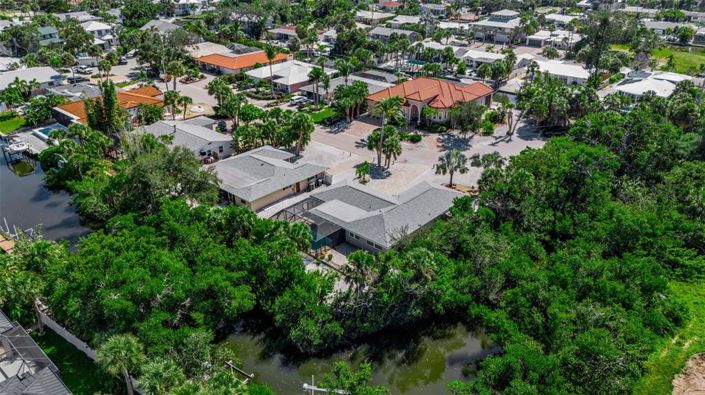 Image No.5-3 Bed Property for sale