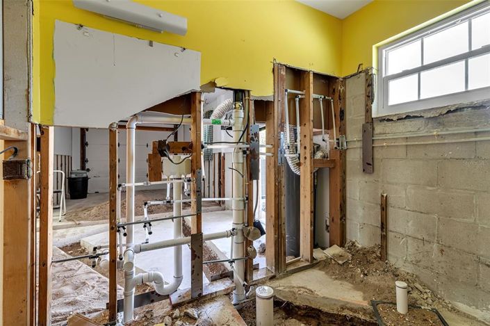 Image No.12-3 Bed Property for sale