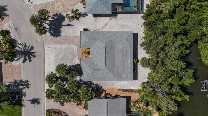 Image No.26-3 Bed Property for sale