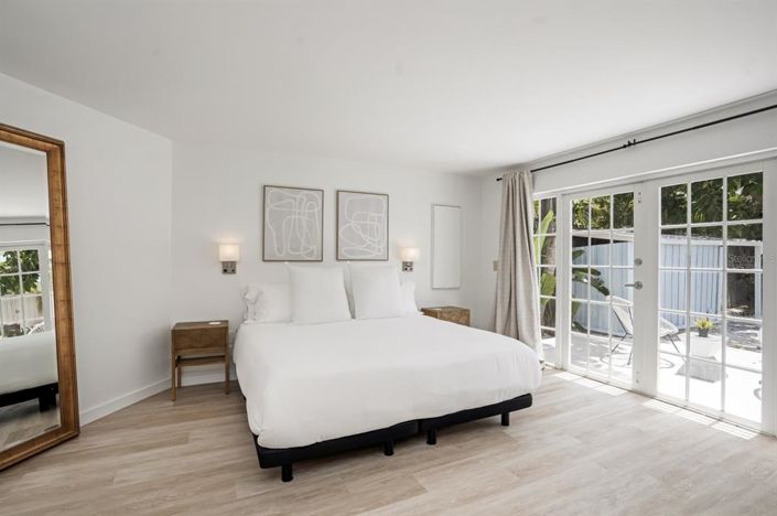 Image No.20-4 Bed Property for sale