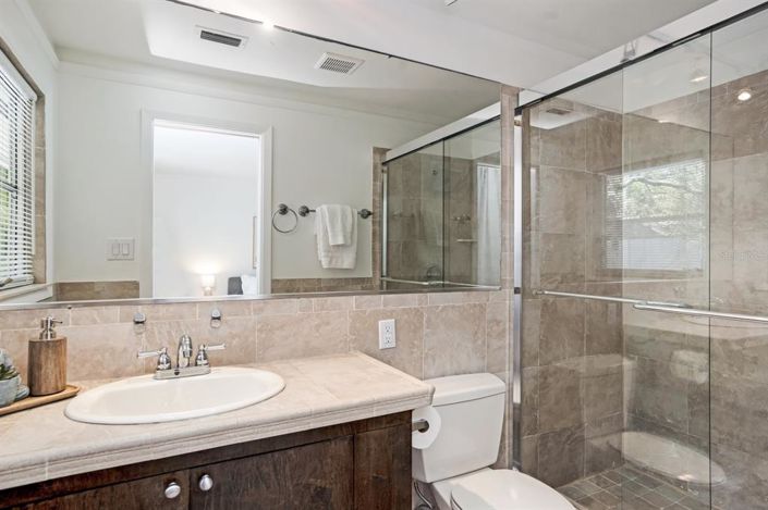 Image No.27-4 Bed Property for sale