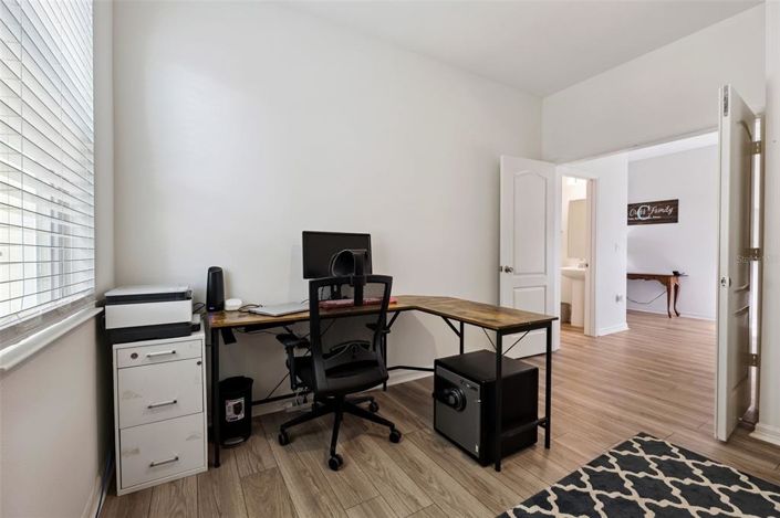 Image No.27-3 Bed Property for sale