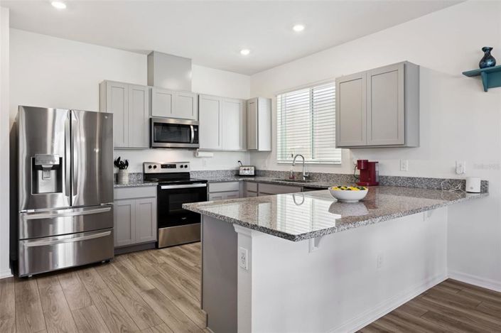 Image No.6-3 Bed Property for sale