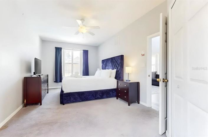 Image No.10-5 Bed Property for sale