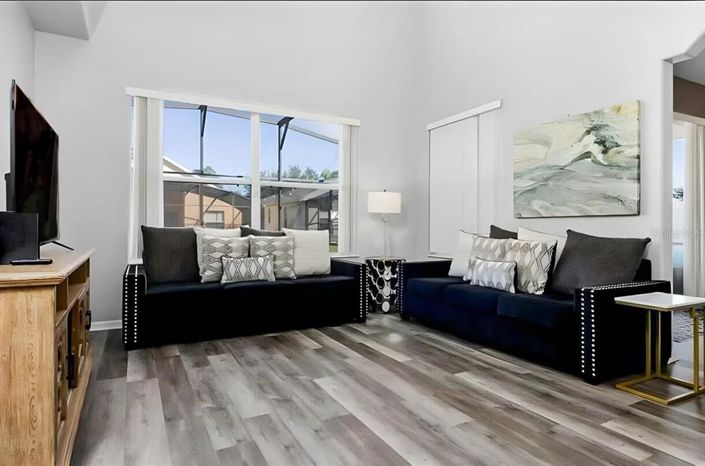 Image No.4-5 Bed Property for sale