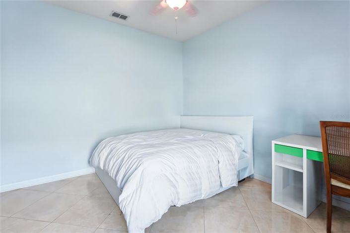 Image No.18-3 Bed Property for sale