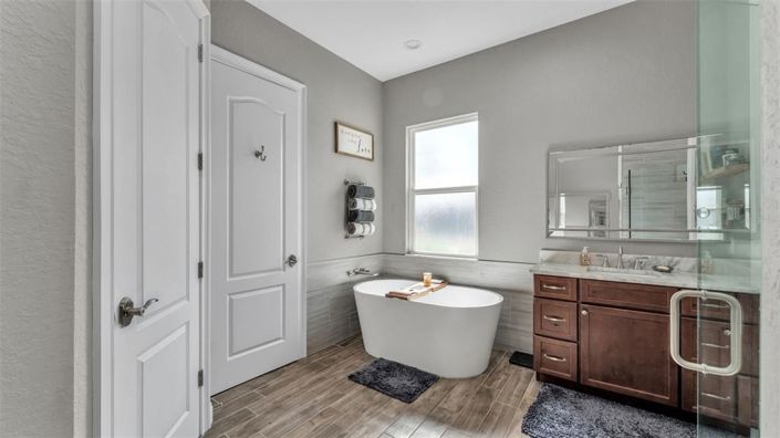 Image No.36-3 Bed Property for sale