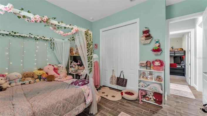 Image No.40-3 Bed Property for sale