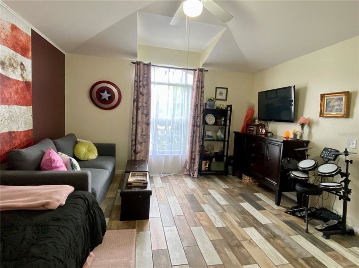 Image No.13-Propriété de 4 chambres à vendre à Kissimmee