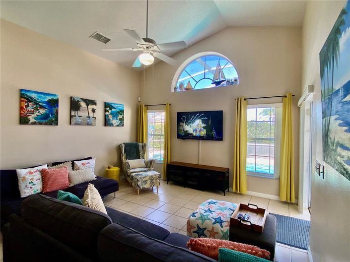 Image No.5-Propriété de 4 chambres à vendre à Kissimmee