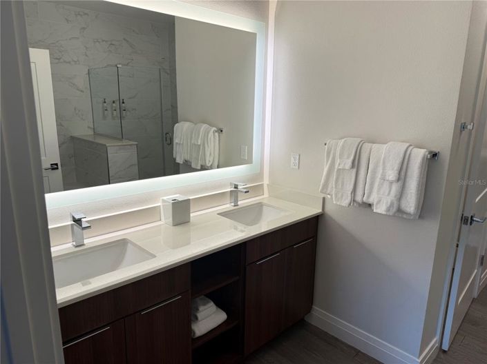 Image No.31-Propriété de 2 chambres à vendre à Winter Garden