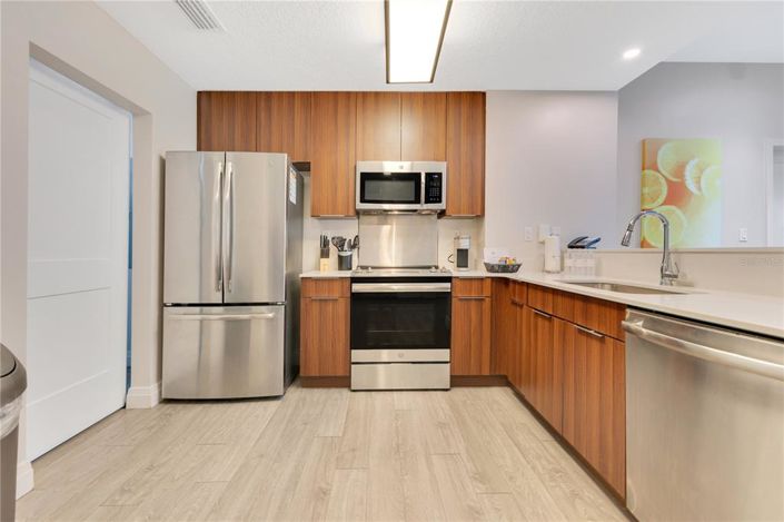 Image No.11-3 Bed Property for sale