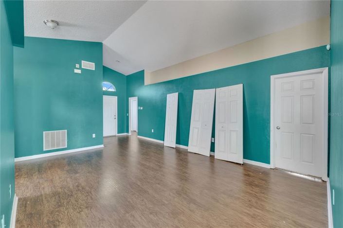 Image No.3-Propriété de 4 chambres à vendre à Davenport