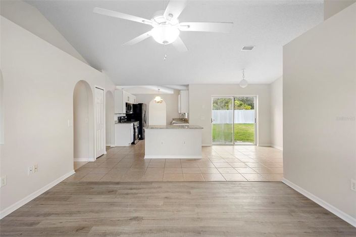 Image No.18-Propriété de 4 chambres à vendre à Kissimmee