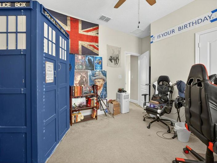 Image No.17-3 Bed Property for sale