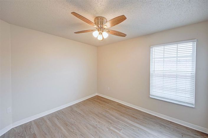 Image No.35-5 Bed Property for sale