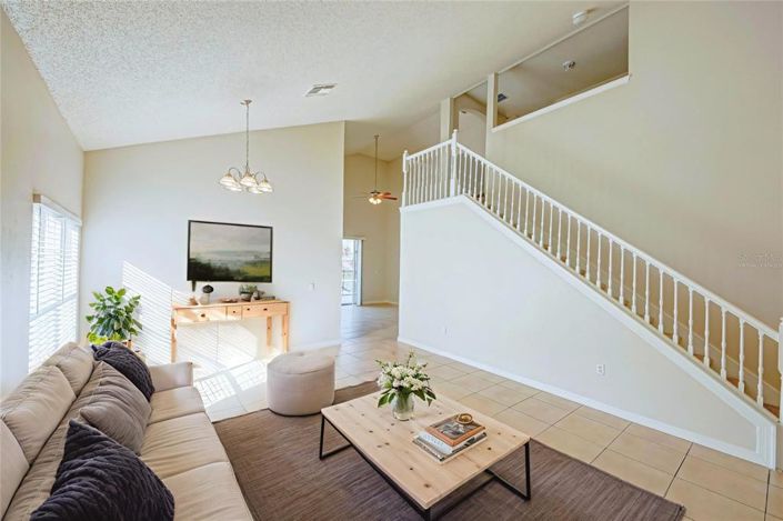 Image No.6-5 Bed Property for sale