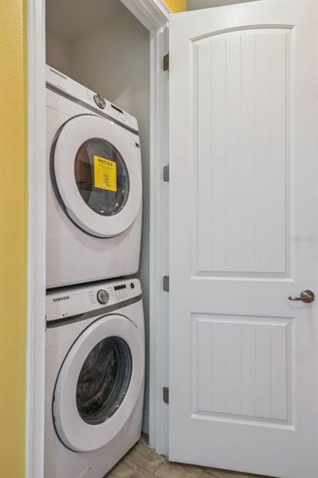 Image No.30-3 Bed Townhouse for sale