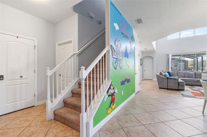 Image No.15-5 Bed Property for sale