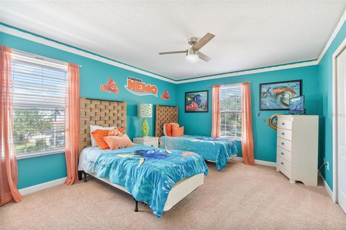 Image No.26-5 Bed Property for sale