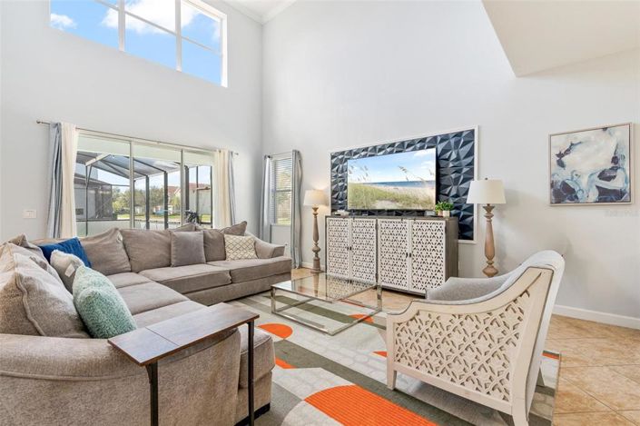 Image No.3-5 Bed Property for sale