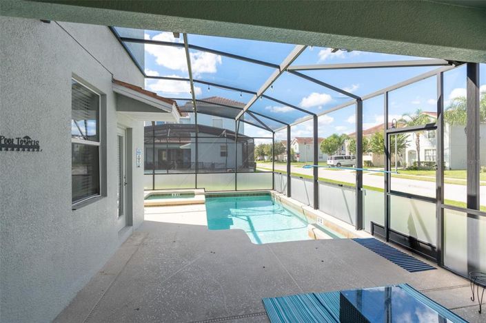 Image No.32-5 Bed Property for sale