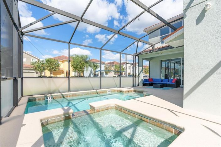 Image No.4-5 Bed Property for sale