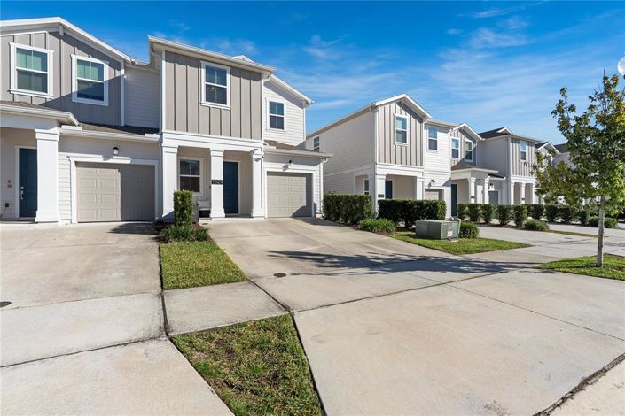 Image No.25-3 Bed Townhouse for sale