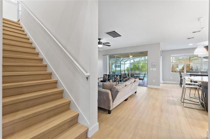 Image No.19-6 Bed Property for sale