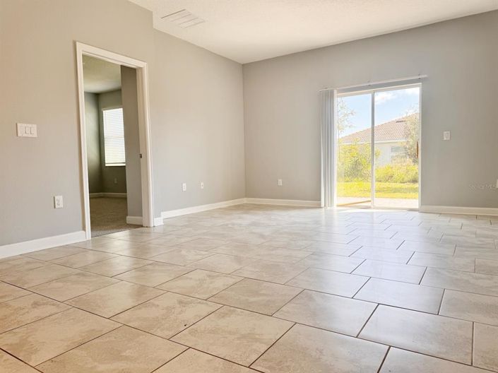 Image No.7-4 Bed Property for sale