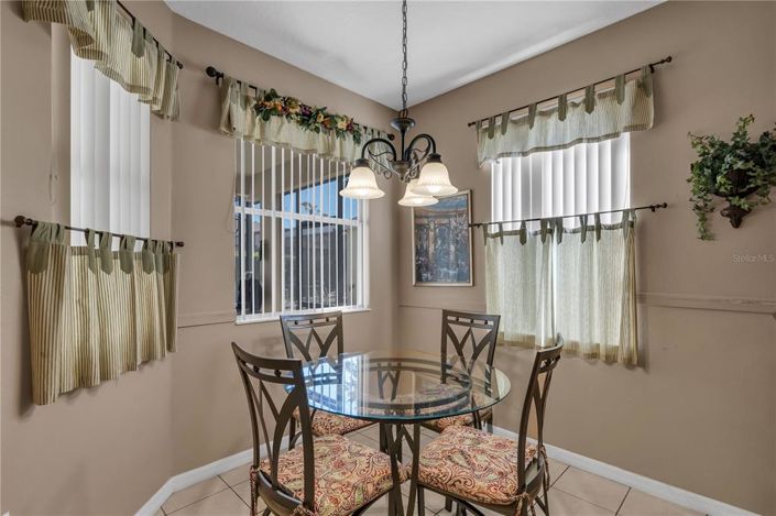 Image No.8-Propriété de 6 chambres à vendre à Haines City