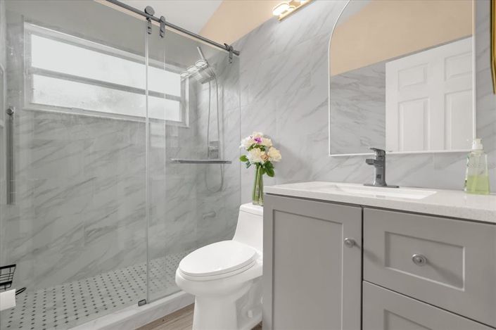 Image No.13-4 Bed Property for sale