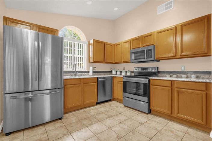 Image No.8-4 Bed Property for sale