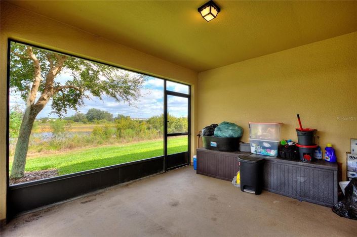 Image No.24-4 Bed Townhouse for sale