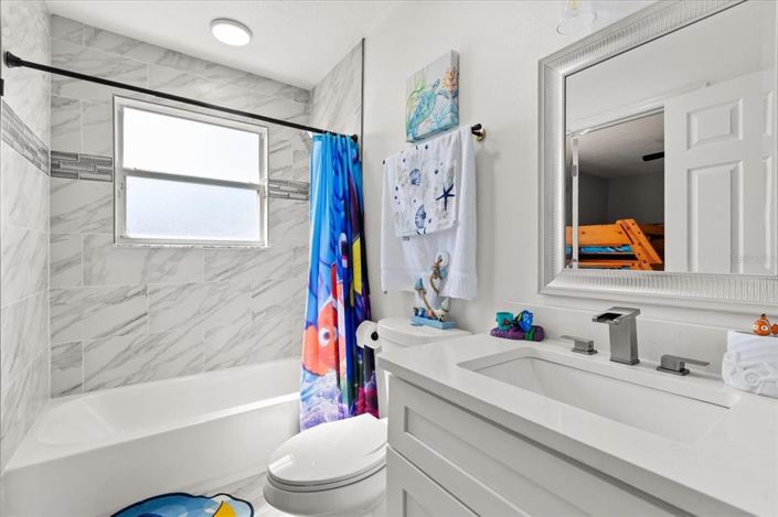 Image No.21-6 Bed Property for sale