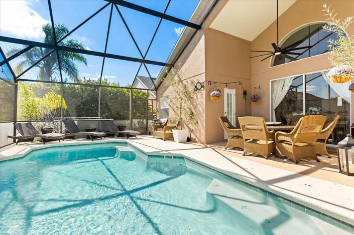 Image No.22-6 Bed Property for sale