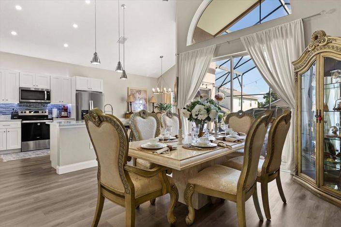 Image No.5-6 Bed Property for sale