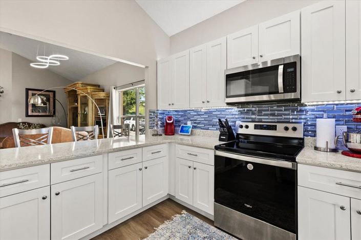 Image No.7-6 Bed Property for sale