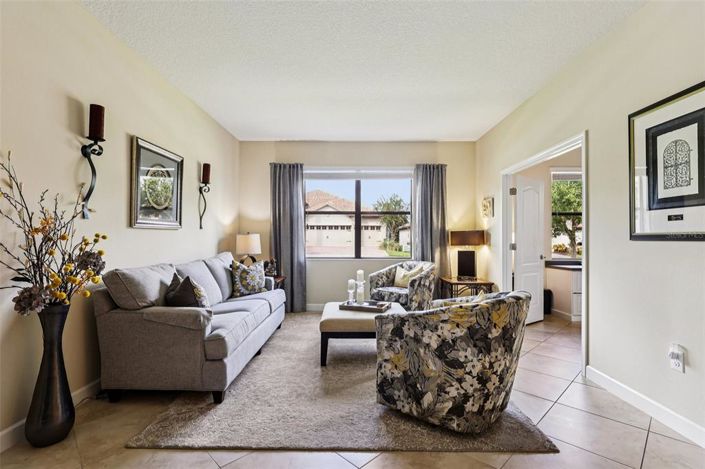 Image No.12-3 Bed Property for sale