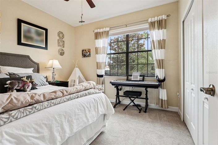 Image No.26-3 Bed Property for sale