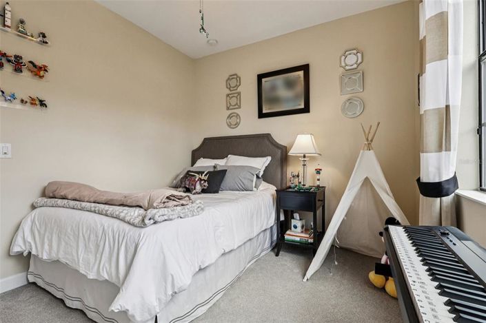 Image No.27-3 Bed Property for sale