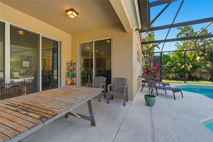 Image No.39-6 Bed Property for sale