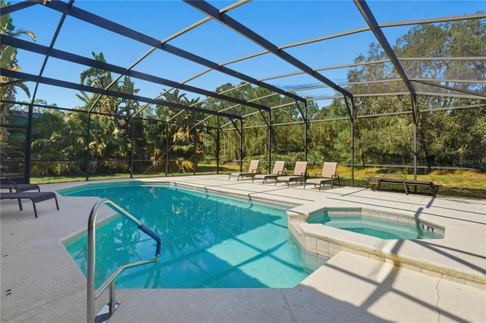 Image No.41-6 Bed Property for sale