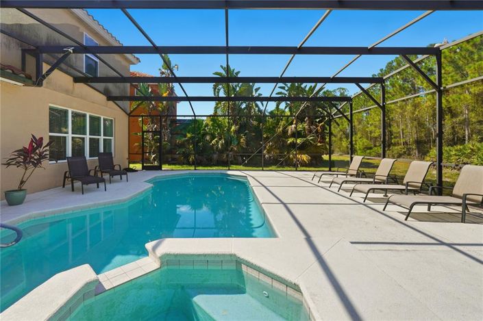 Image No.42-6 Bed Property for sale